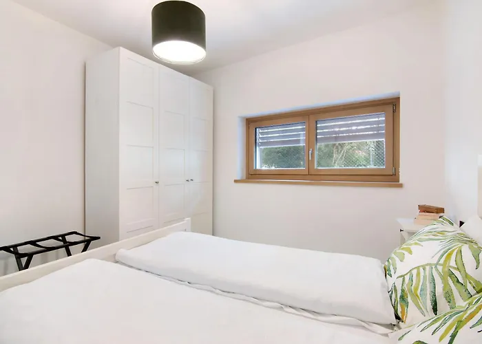 La Del In Giardino Colico