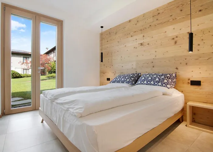 La Del In Giardino Daire Colico