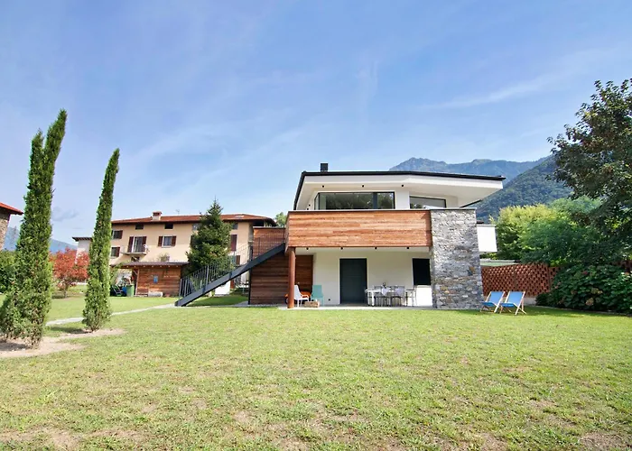 La Del In Giardino Colico