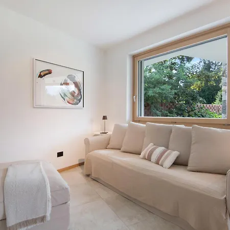 La Del In Giardino Apartment